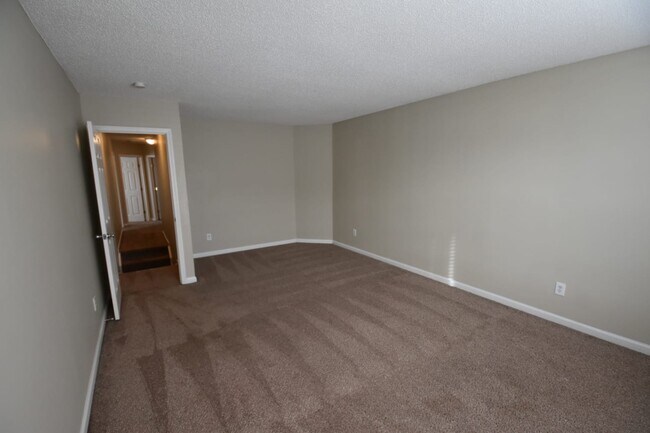 Building Photo - 2074 Chapel Creek Rd SW