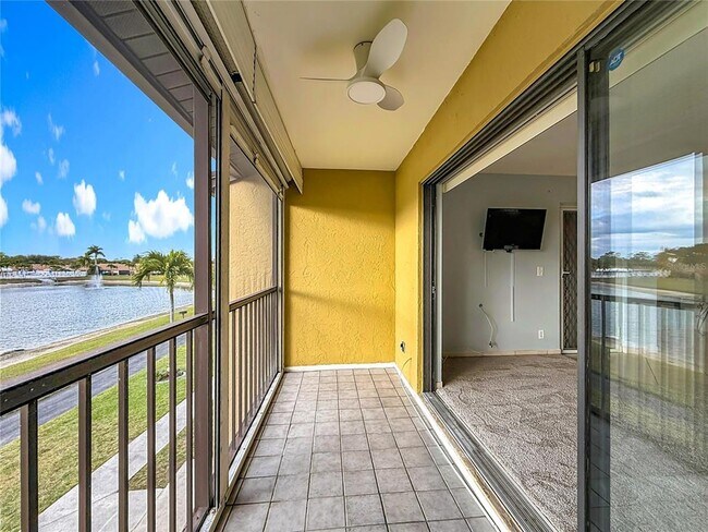 Building Photo - 826 Sky Pine Way