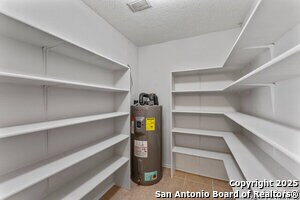 Building Photo - 3935 Knollcross