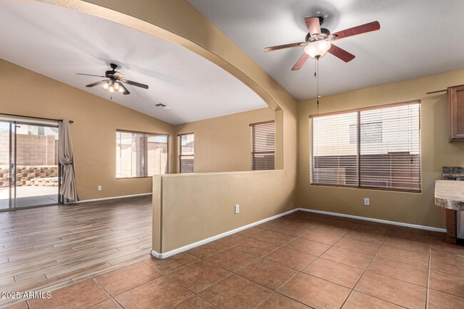 Building Photo - 29604 N Balmoral Pl