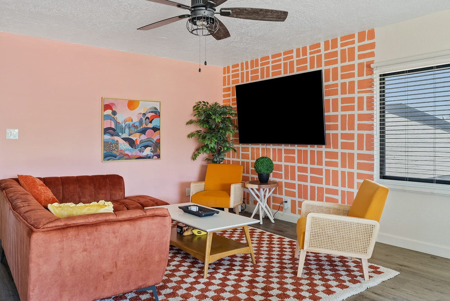 Building Photo - 1401 N 3rd St