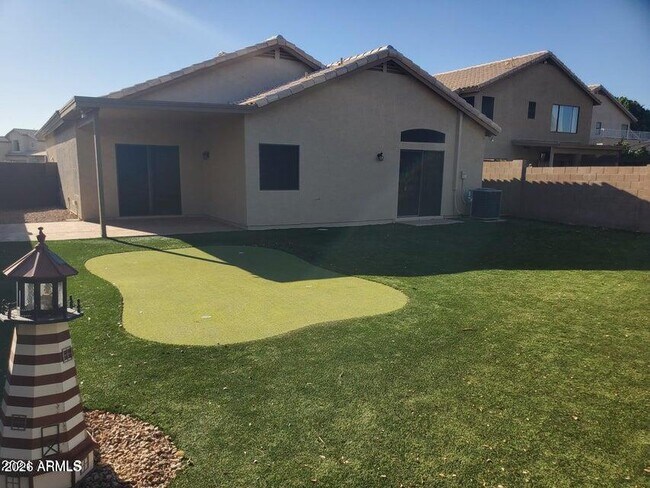 Building Photo - 1848 E Chilton Dr