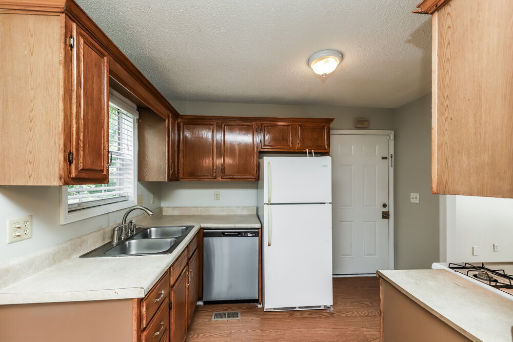 Building Photo - 7285 Hunters Ridge Dr