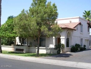 Building Photo - MOVE IN SPECILAS!! HALF MONTH RENT FREE!! ...