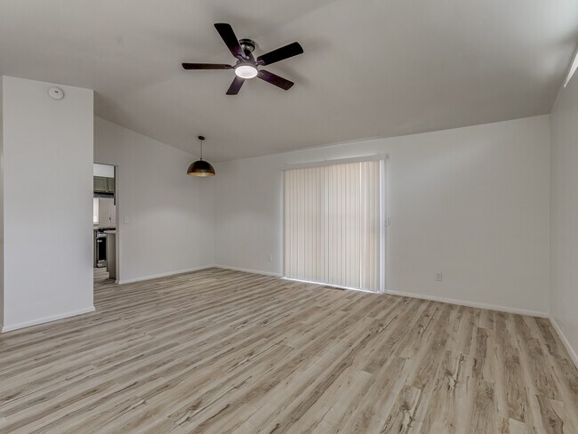Building Photo - 1700 N Alexander Ln