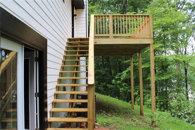 Building Photo - 4424 Nohl Crest Dr