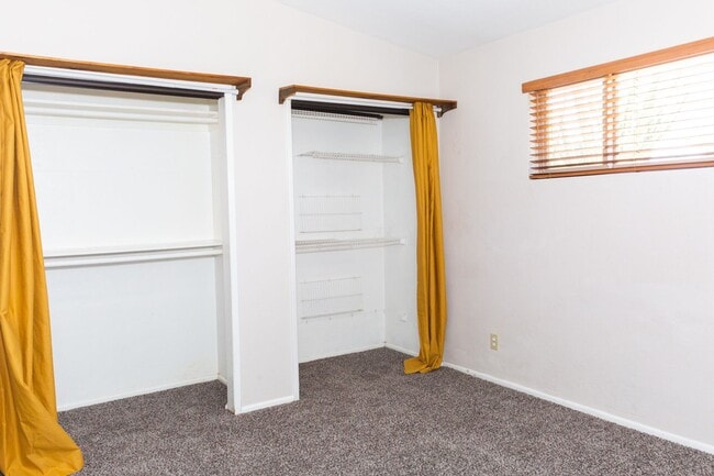 Building Photo - Scottsdale Rental Listing