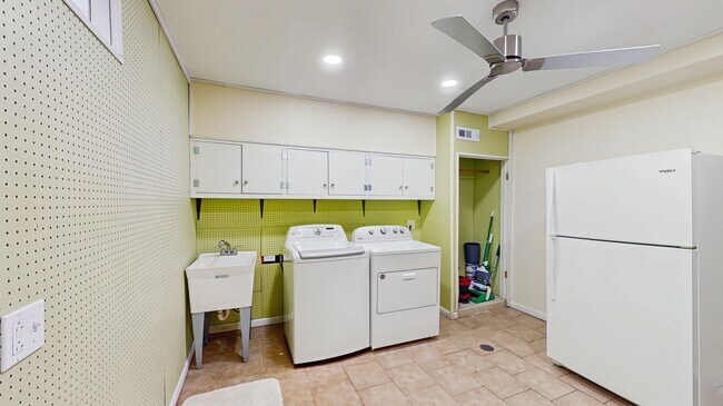 Building Photo - 1132 Barberry Ct
