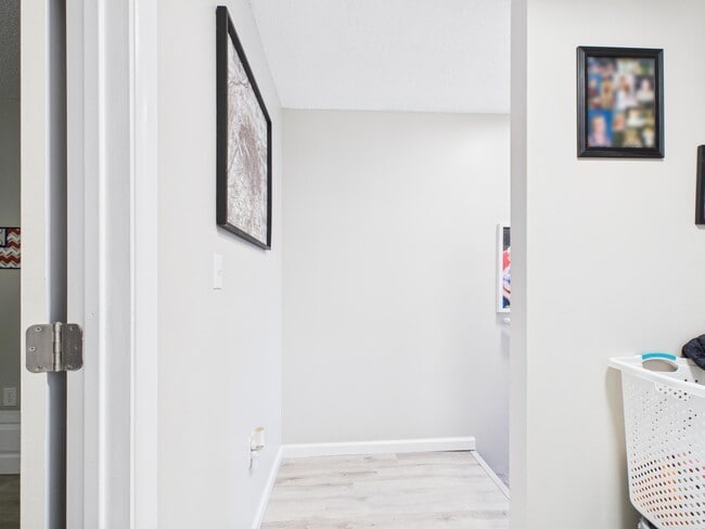 Building Photo - 309 Olympia Ct