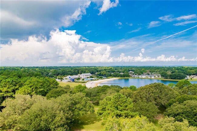 Building Photo - 18269 Colony Dr Dr