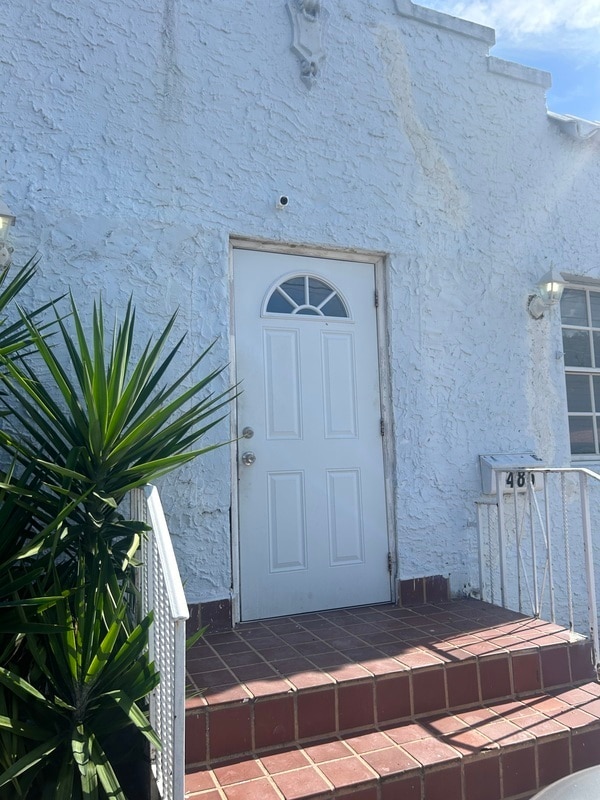 Building Photo - 485 NW 25th Ct