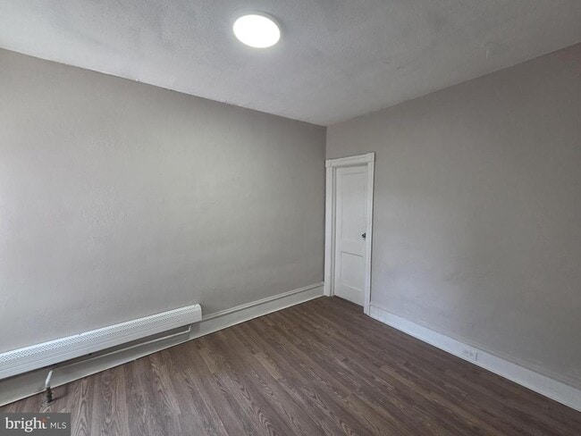 Building Photo - 4829 N 10th St