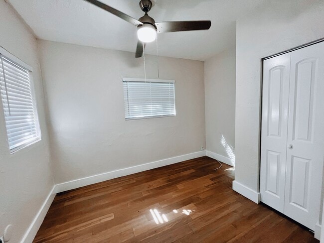 Building Photo - 3/2 Historic Home Available NOW!