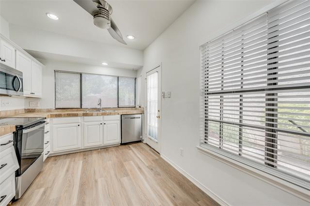 Building Photo - 607 Mission Cir