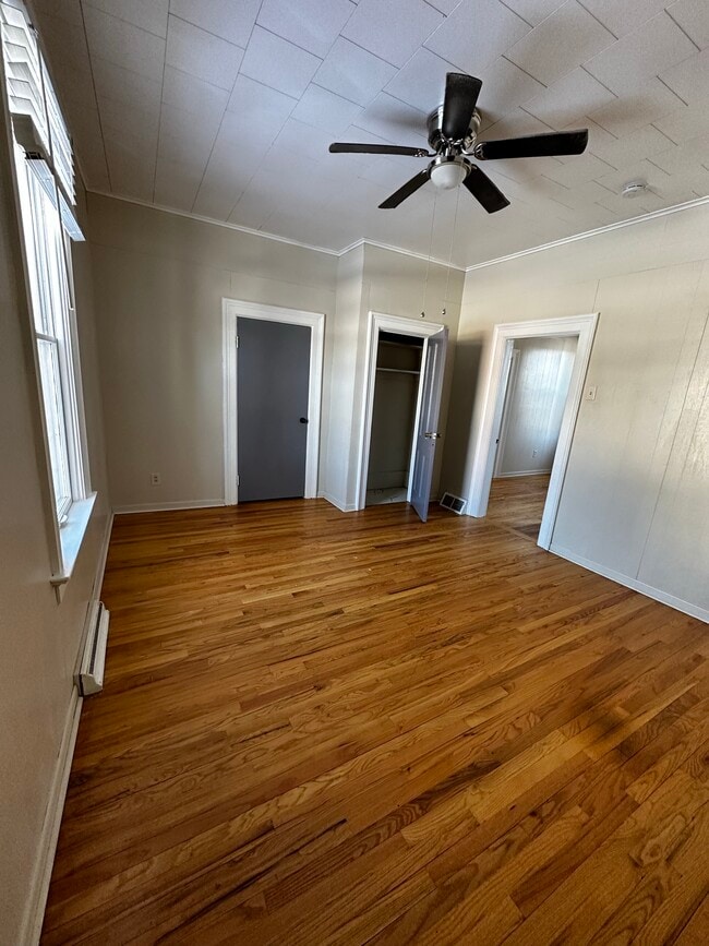 Building Photo - 2403 W. Stafford Apartments, LLC