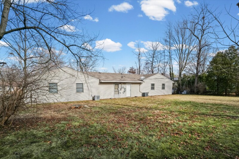 Building Photo - 615 E Colorado Ave