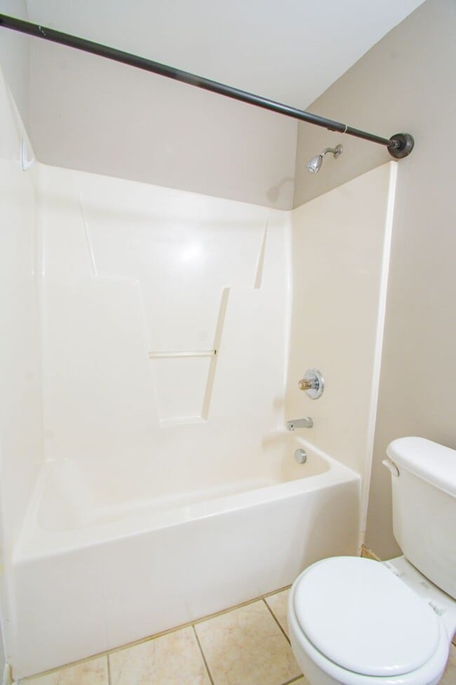 Building Photo - Coming Soon! 2 Bedroom 2.5 Bathroom Townhome