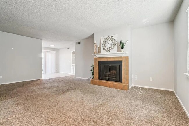 Building Photo - 11417 N May Ave