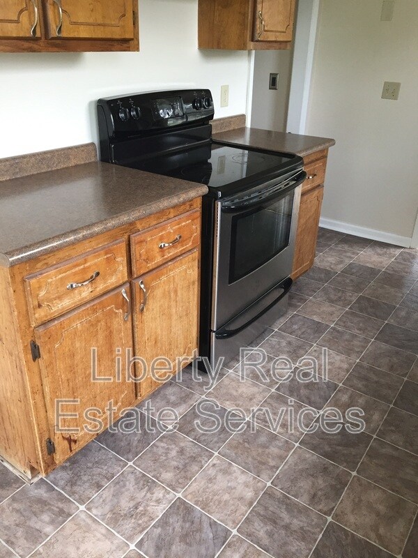 Building Photo - 1402 Desert Storm Dr