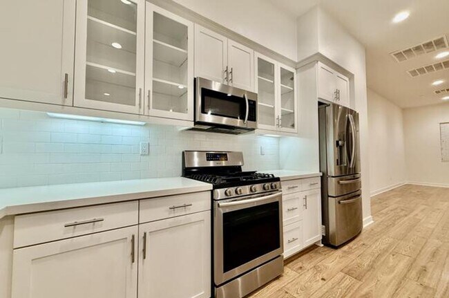 Building Photo - 8315 N Peyton Way