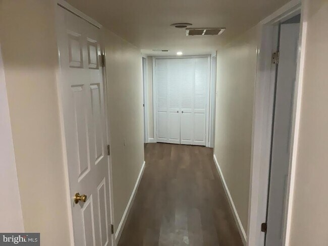 Building Photo - 6920 Groveton Dr