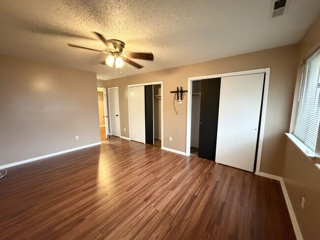 Building Photo - 845 Crashaw St