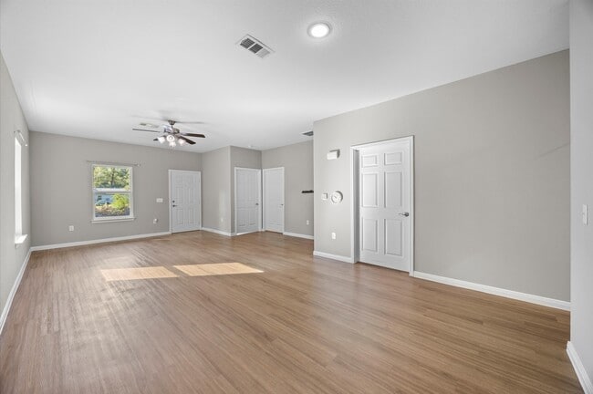 Building Photo - 47 County Rd