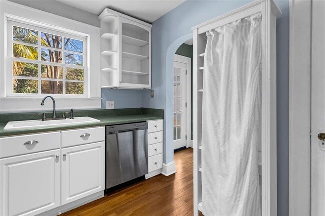 Building Photo - 1219 State St NW