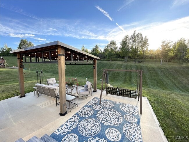 Building Photo - 4481 Southwood Heights Dr