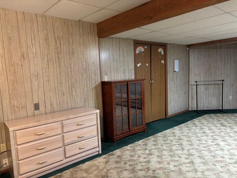 Building Photo - 142 Townsend Ct