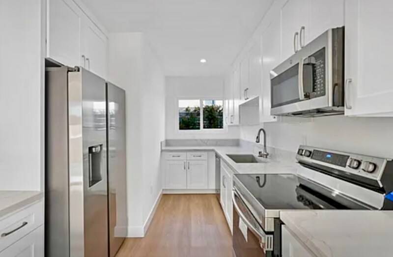 Building Photo - 2915 Hauser Blvd
