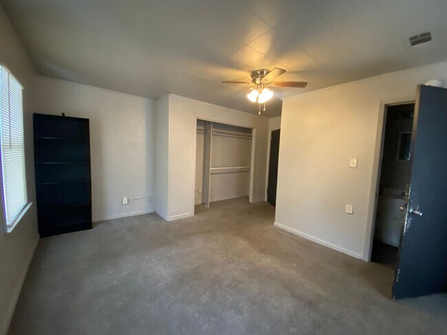 Building Photo - 3bed/2bath ALL ELECTRIC Home!