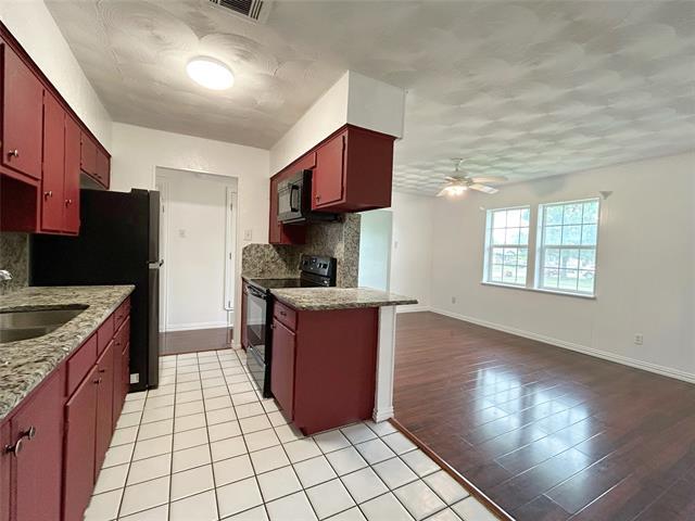 Building Photo - 4202 Windsor Dr