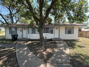 Building Photo - 1406 Bundrant Dr