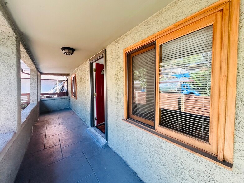 Building Photo - 1400 Silver Lake Blvd