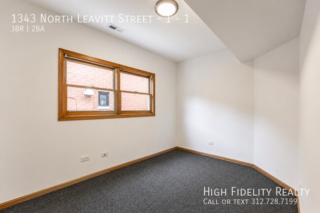 Building Photo - 1343 N Leavitt St