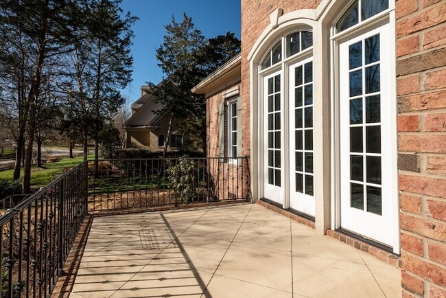 Building Photo - 1449 Willowbrooke Cir