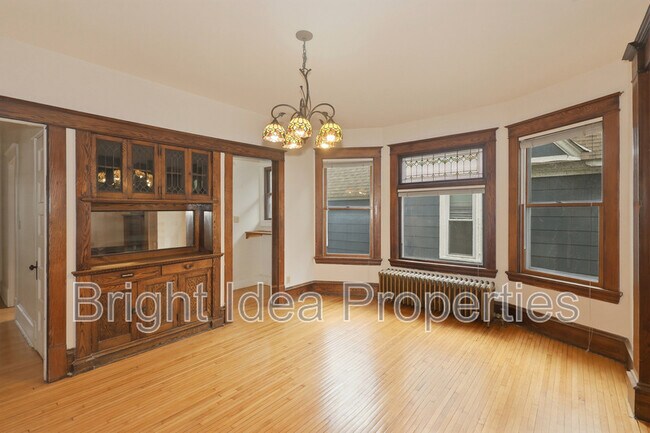 Building Photo - 2535 Aldrich Ave S