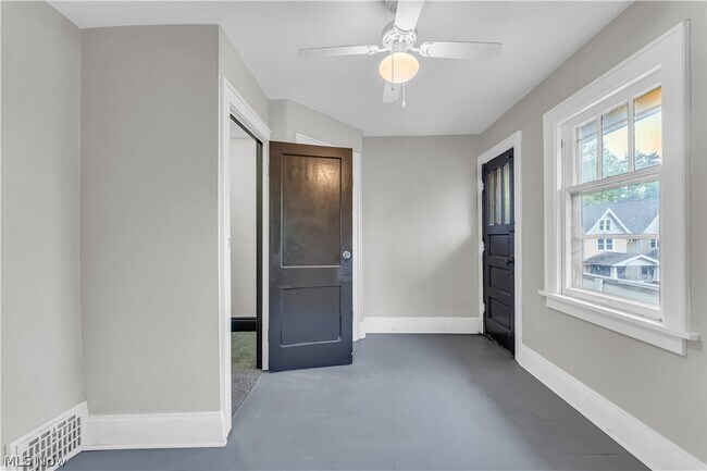 Building Photo - 1144 E 145th St