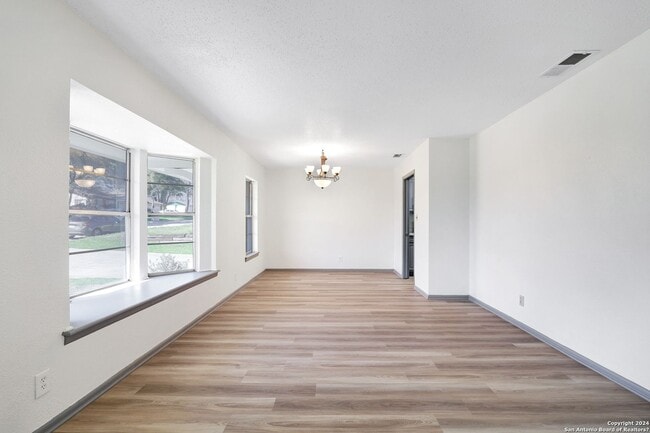Building Photo - 12614 Moss Hollow Ct