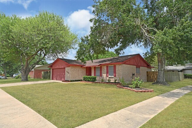 Building Photo - 24102 Pepperrell Pl St