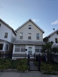 Building Photo - 4529 Carpenter Ave