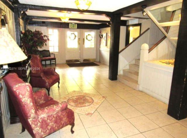 Building Photo - 3670 Inverrary Dr