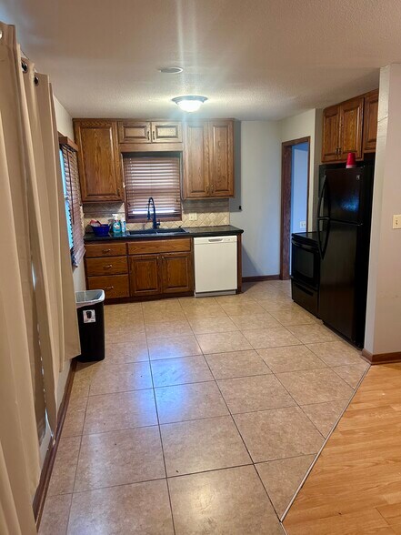Kitchen - 4314 67th St