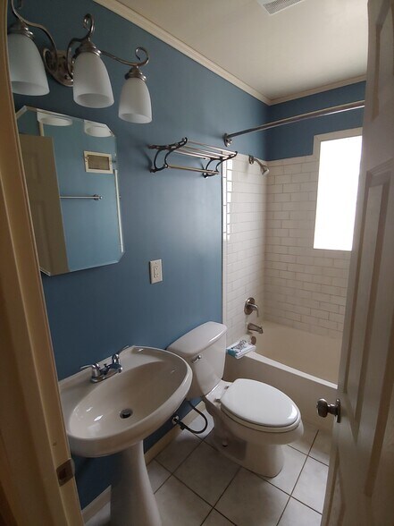 Bathroom - 510 S 72nd St