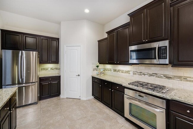 Building Photo - 15 Sawbridge Cir