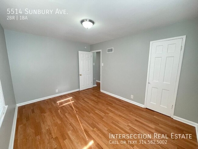 Building Photo - 5514 Sunbury Ave