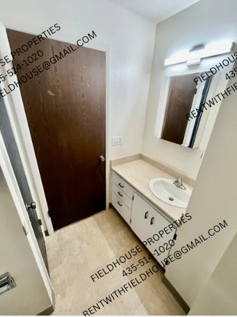 Building Photo - 1265 N 400 E