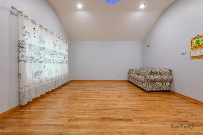 Building Photo - 3548 S Artesian Ave