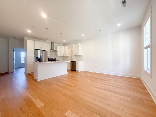 Building Photo - 3-Bedroom Home with Flex Room, Pool Access, and Stainless Steel Appliances Near Downtown Cookeville